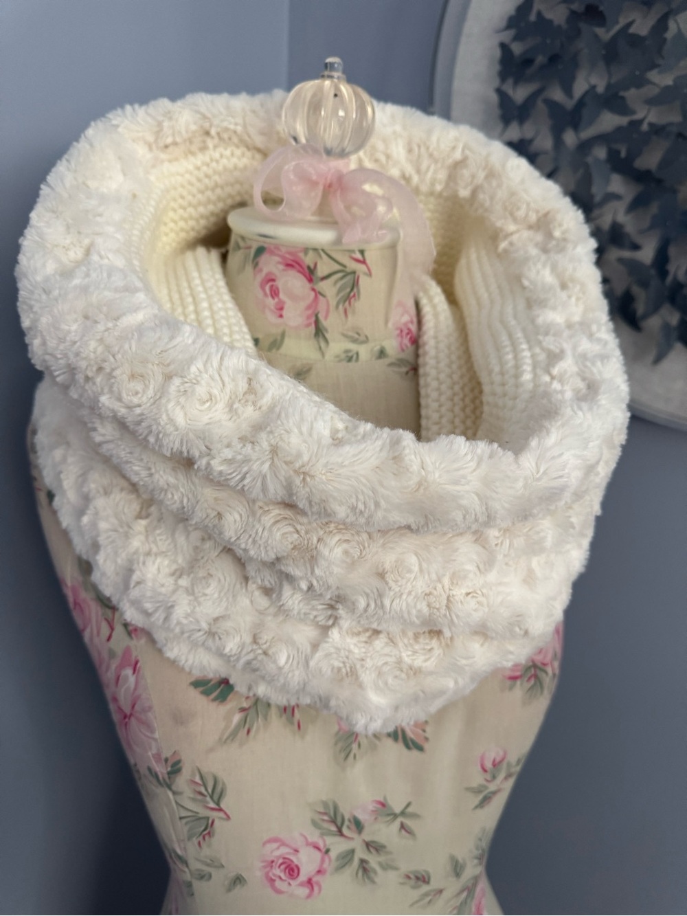 LOFT Cream Faux Fur Knit Infinity Scarf